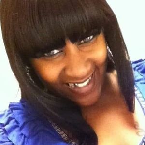 Meet your Posher, Claudia